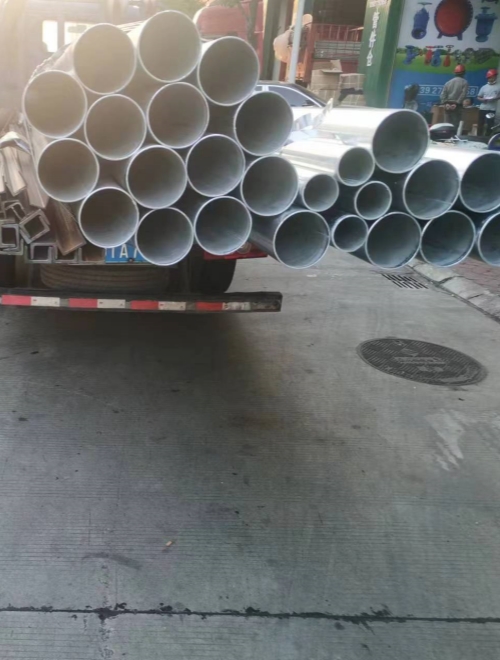 2023.11.24 Kuaoxing Metal Company Galvanized Round Pipe Elbow Delivery Report